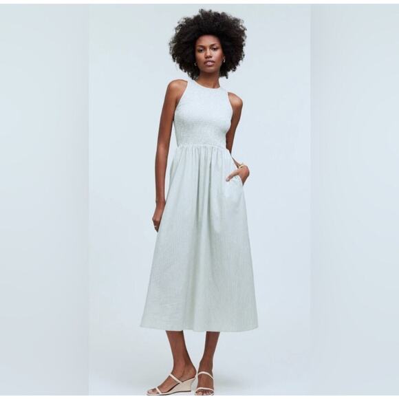 Madewell Dresses & Skirts - NWT Madewell The Melody Smocked Midi Poplin Dress Size Small Green